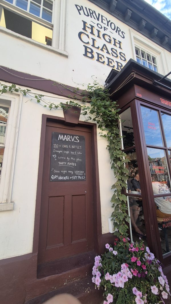 Marv's