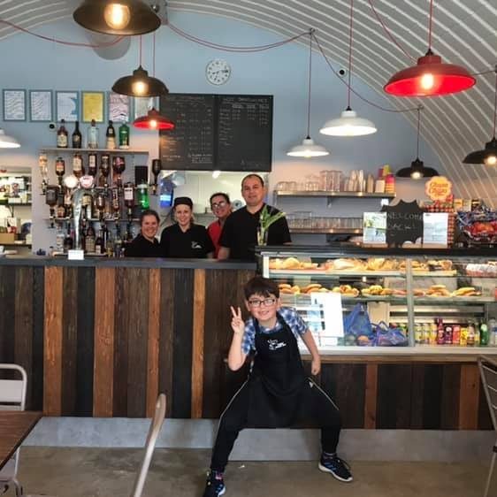 Max Snack Bar Cafe