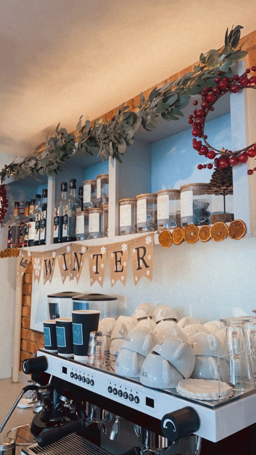 May's Cafe