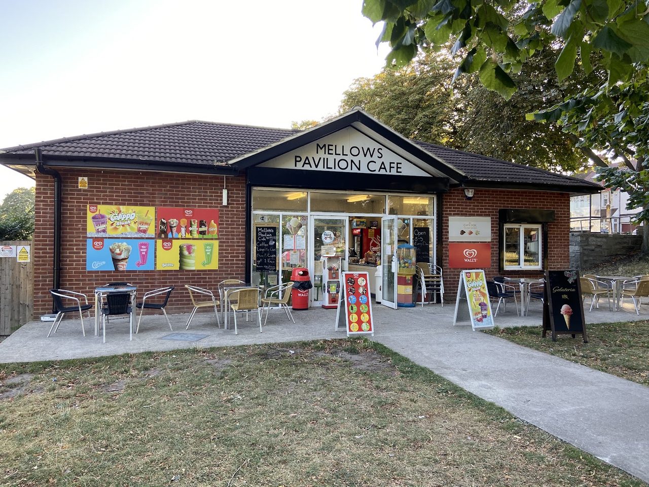 Mellows Park Cafe