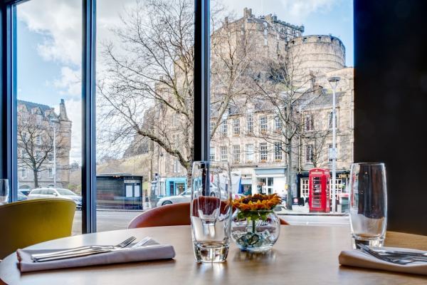 Metro Brasserie at The Apex Hotel