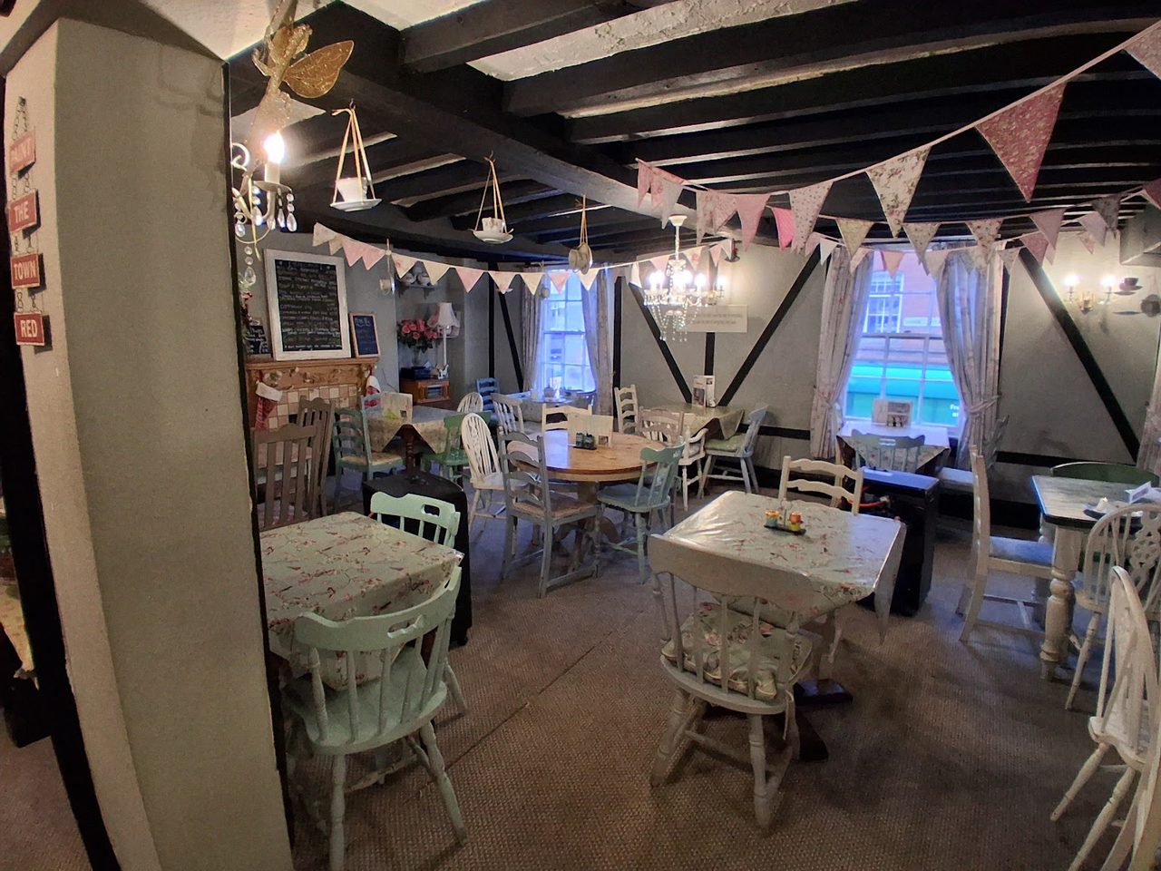 Miss B's Tea Room & Gracie's Sandwich Bar