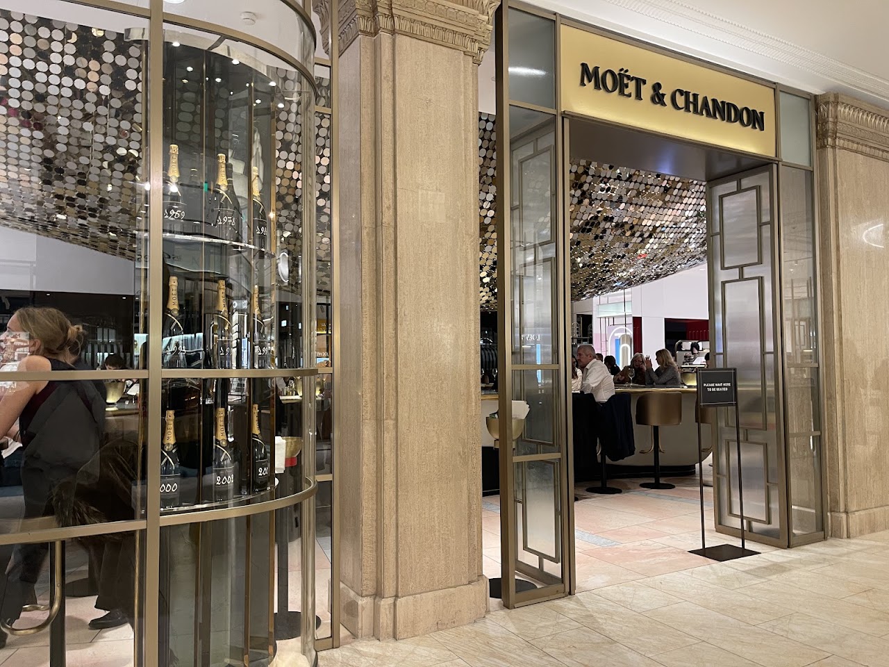Moët & Chandon Champagne Bar