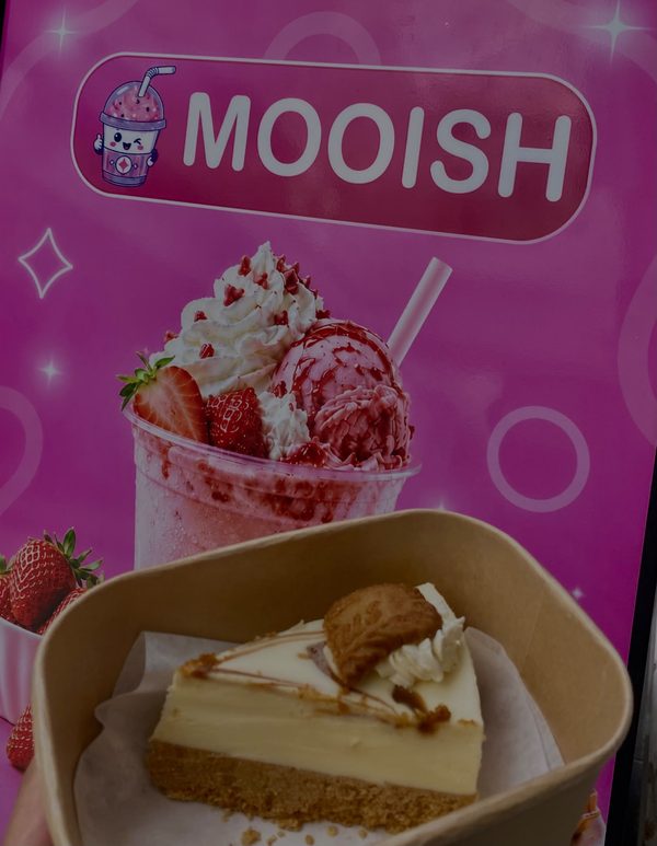 Mooish