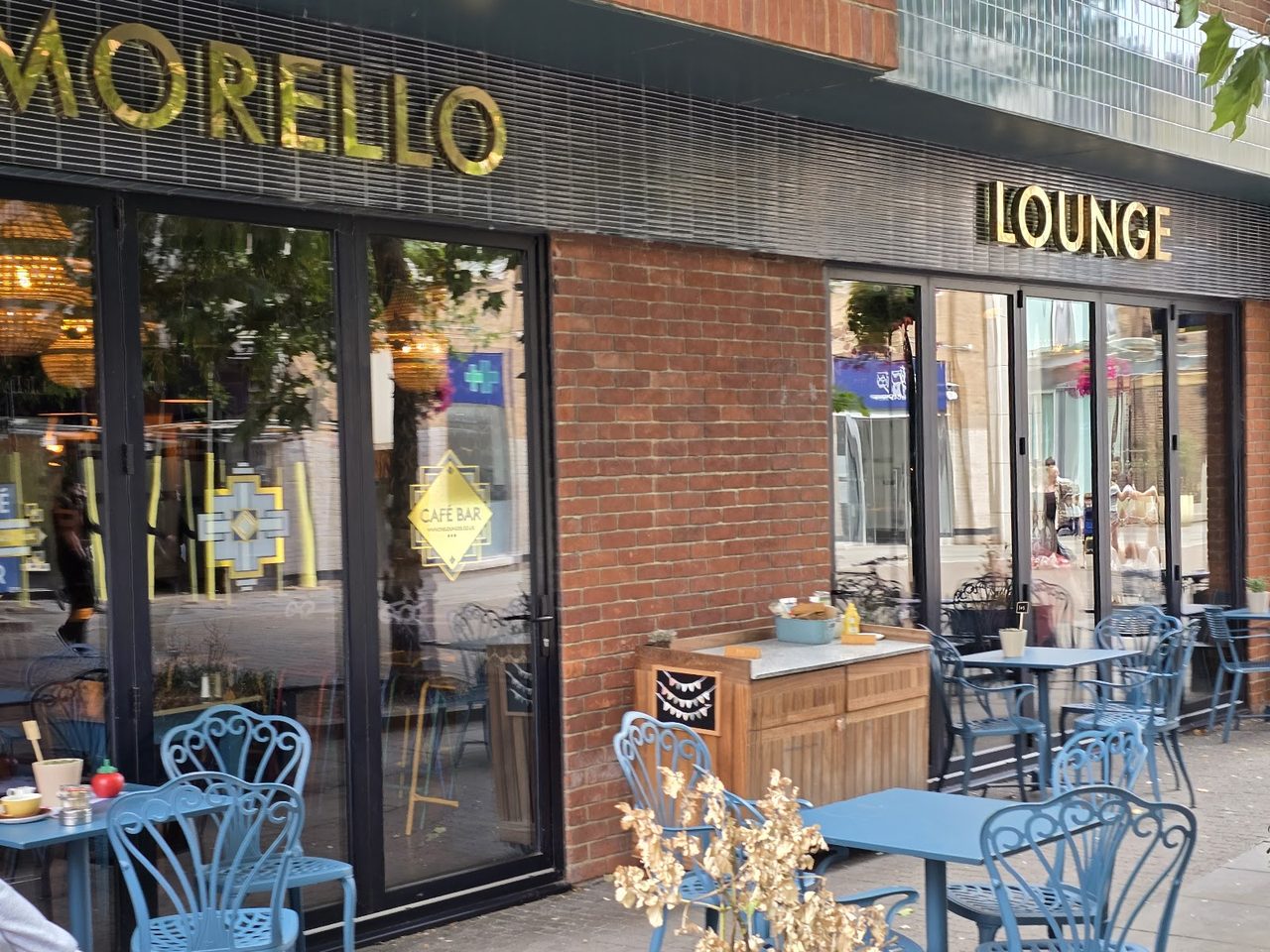 Morello Lounge