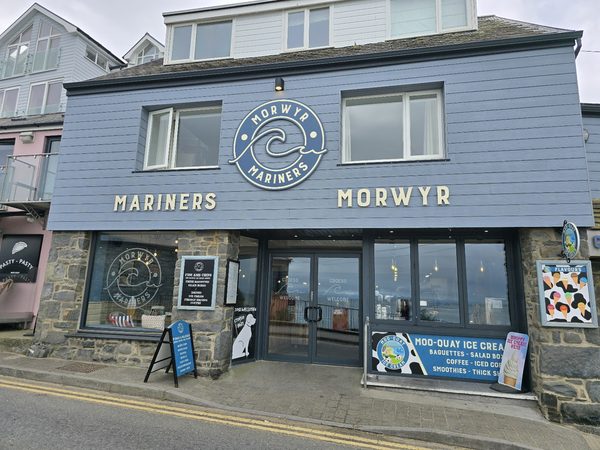 Morwyr / Mariners