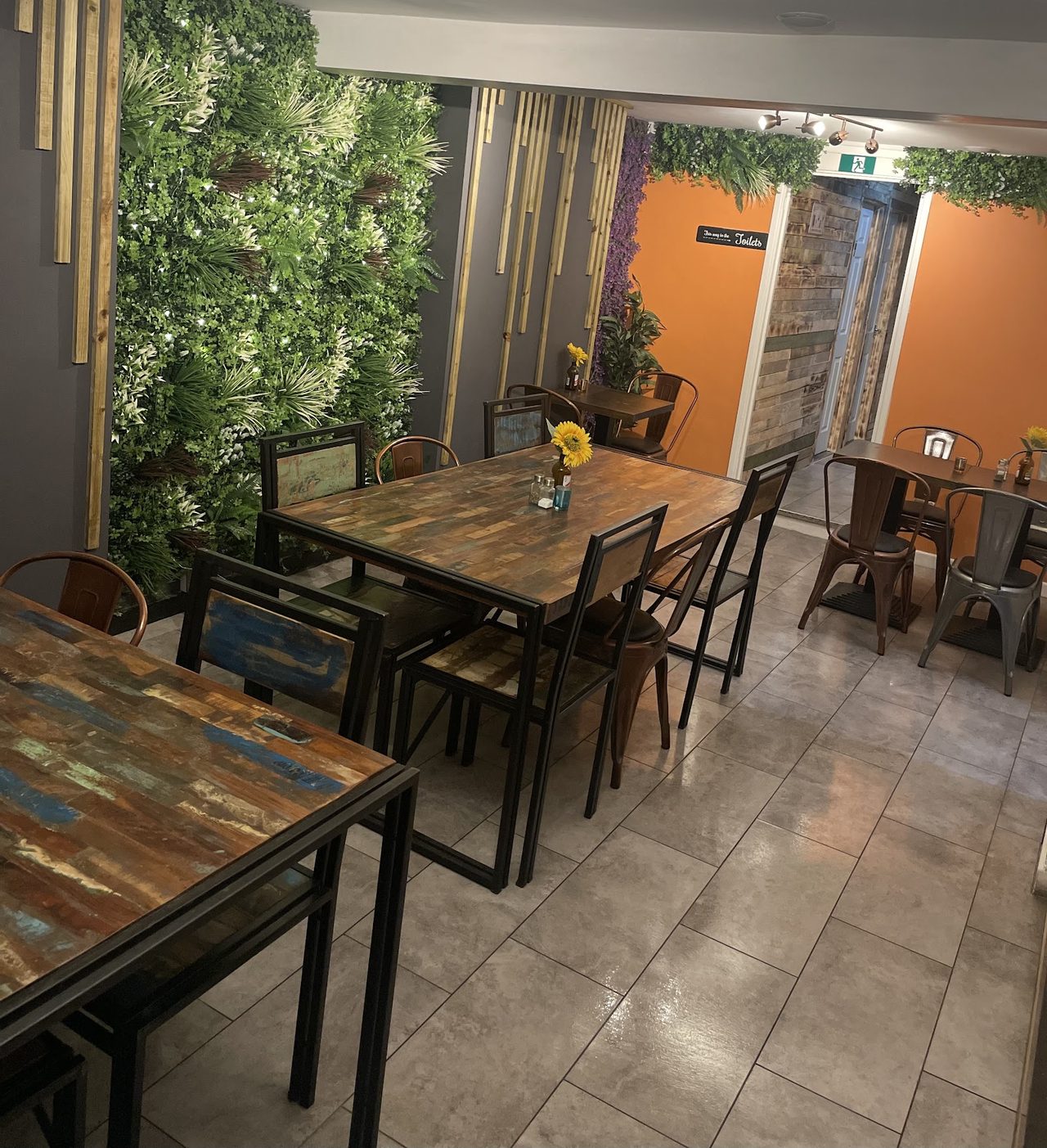 Moshan Island Grill & V'ital By Moshan