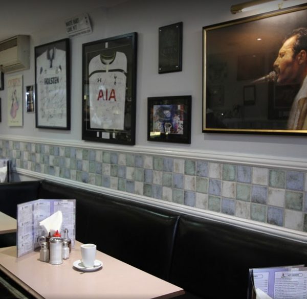 Moulin Cafe & Restaurant