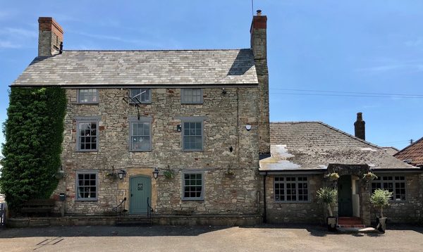Mounton Brook Lodge