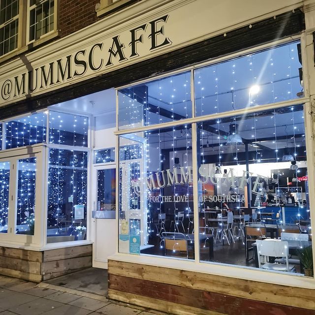Mumm's Cafe