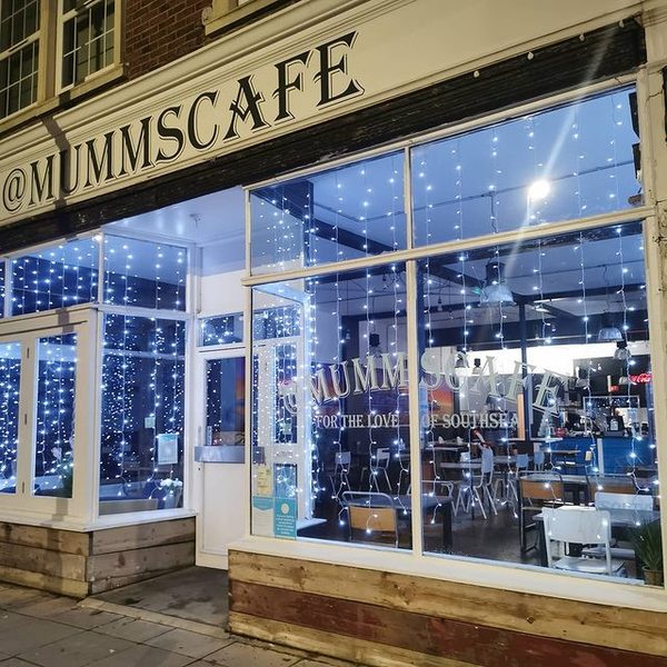 Mumm's Cafe