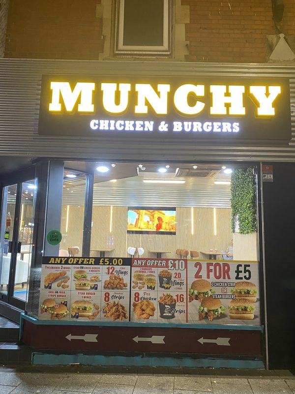 Munchy ( Chicken & Burger)