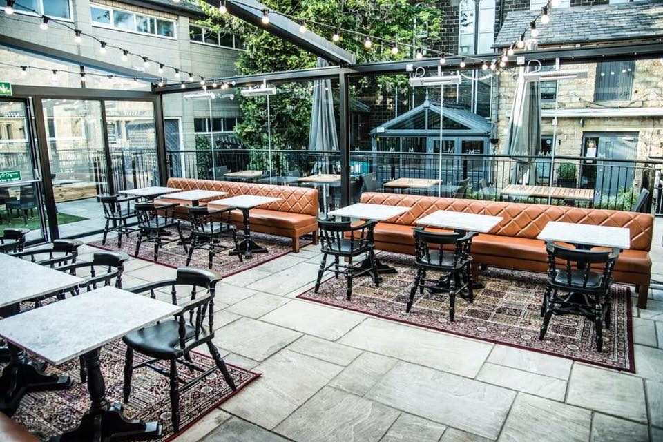Muse Bar & Eatery