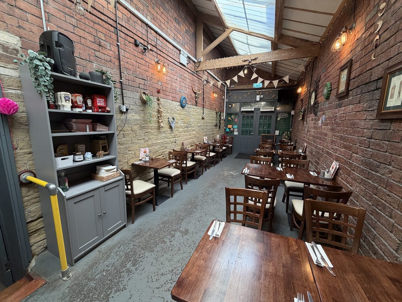 MVB Cocktail Bar & Kitchen