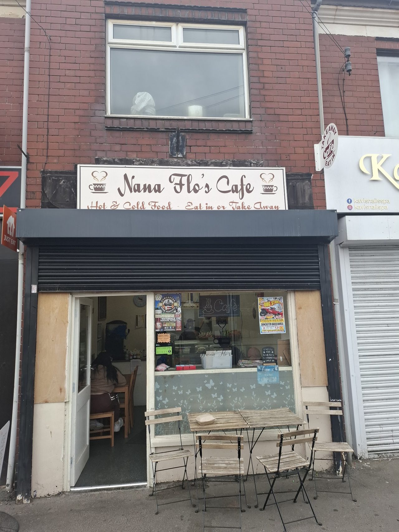 Nana Flo's Cafe