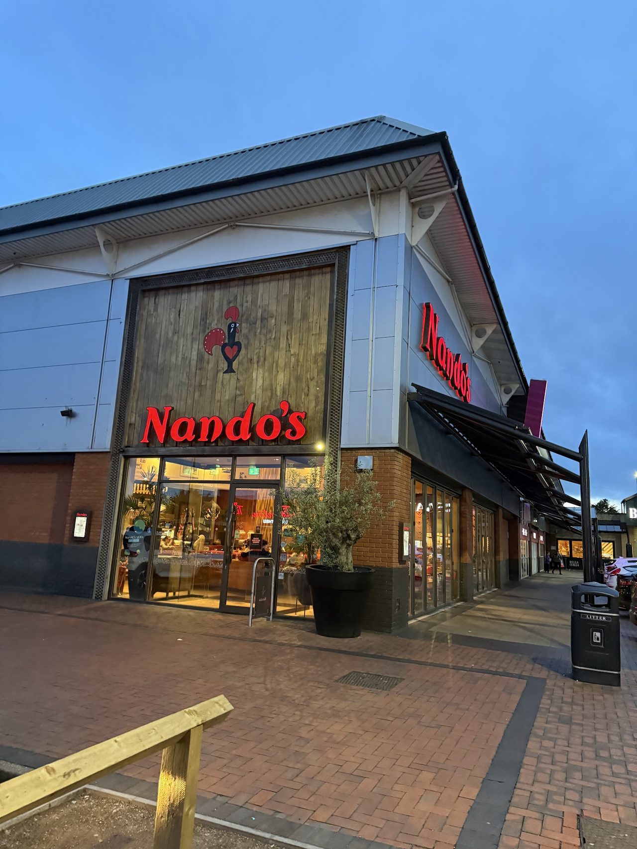 Nando's
