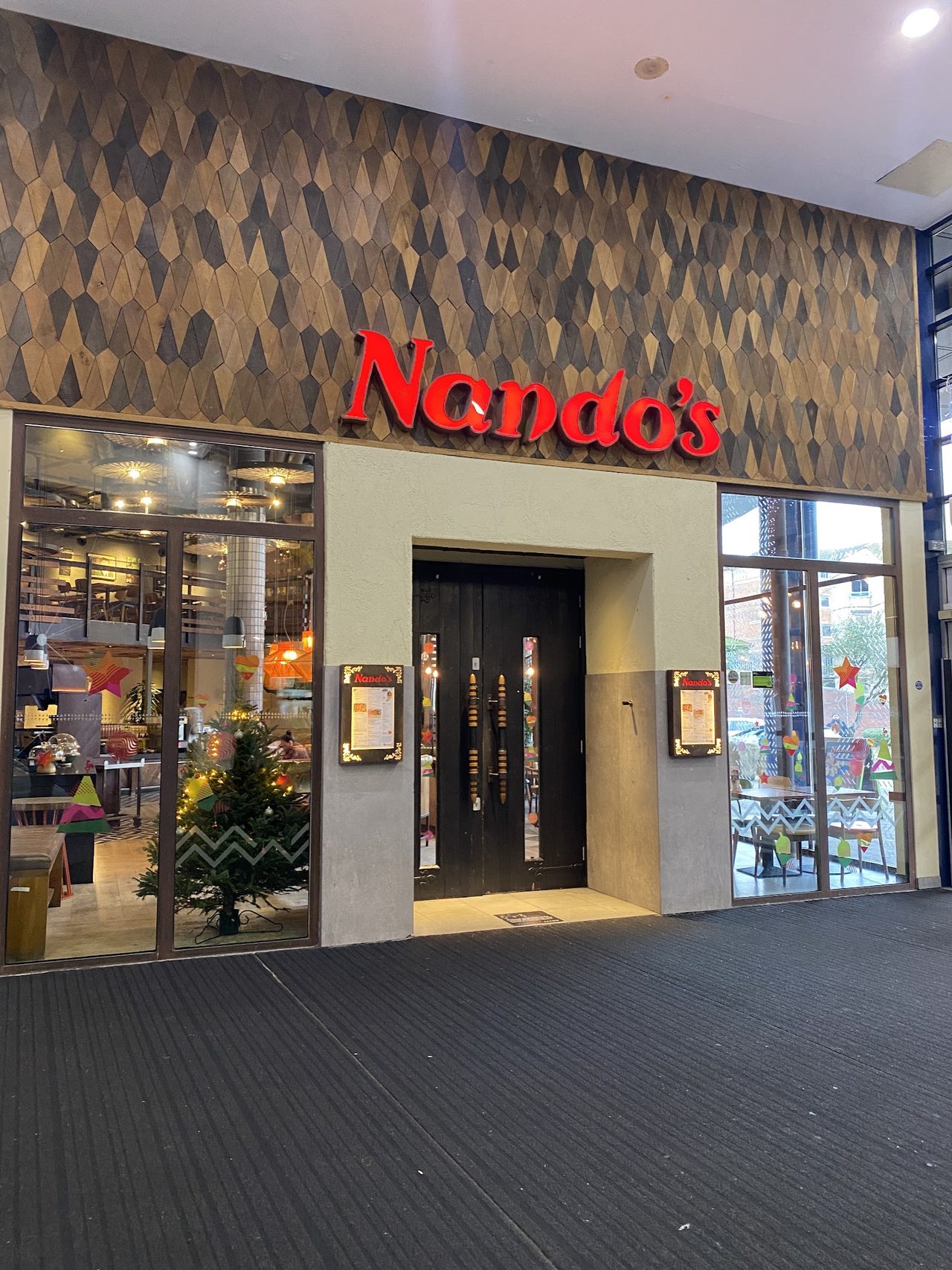 Nando's Chickenland
