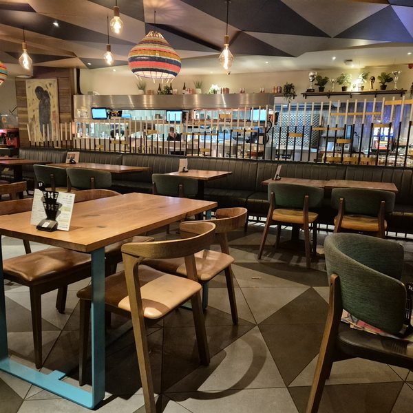 Nando's Chickenland