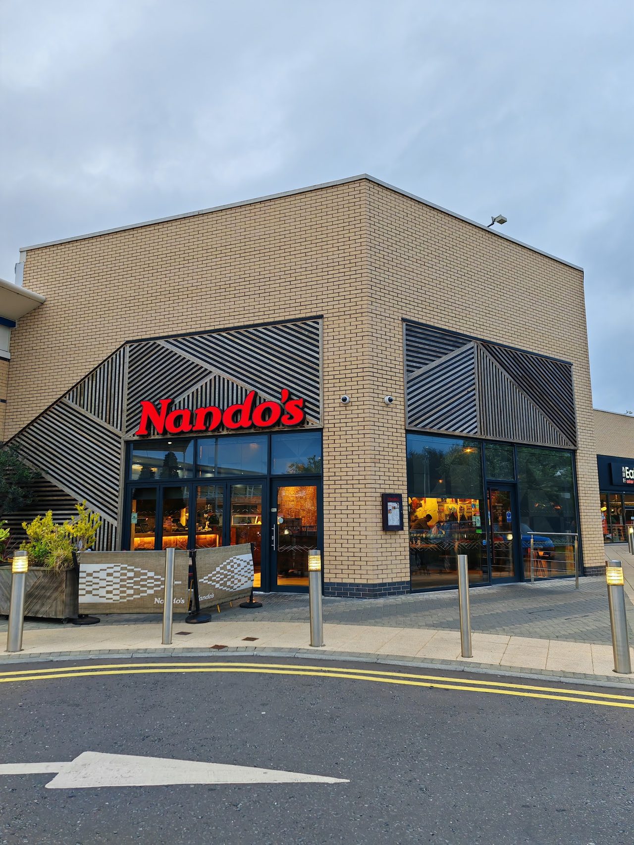 NANDO'S CHICKENLAND LTD