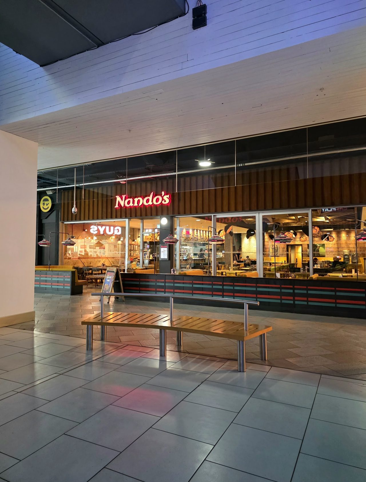Nandos