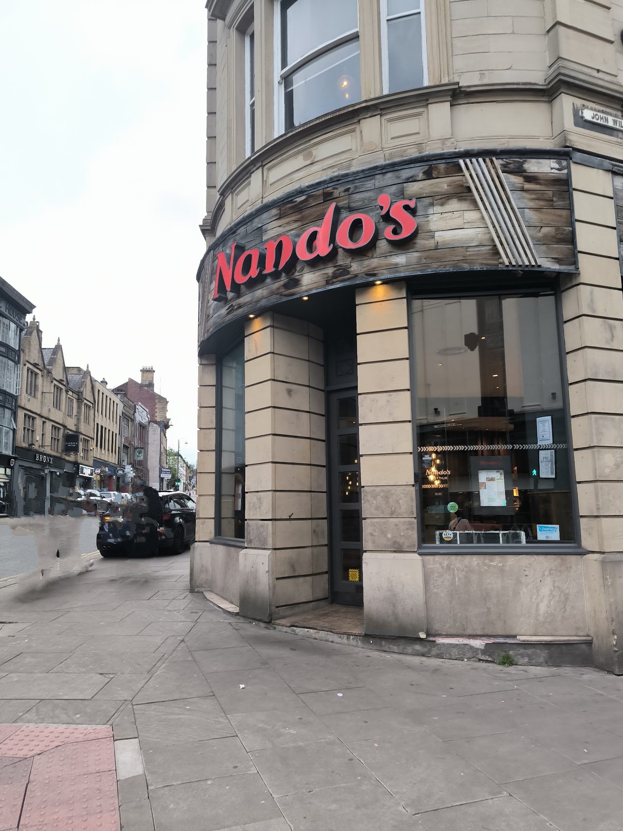 Nandos
