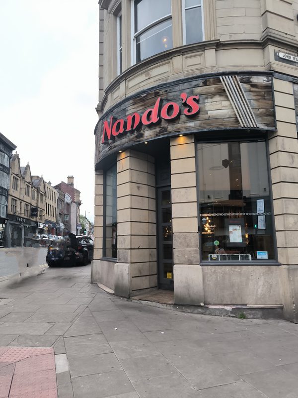 Nandos