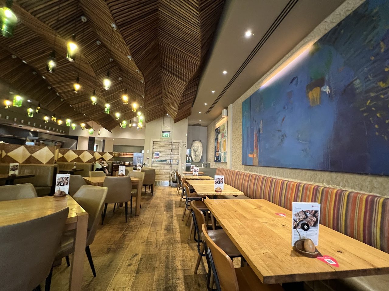 Nandos