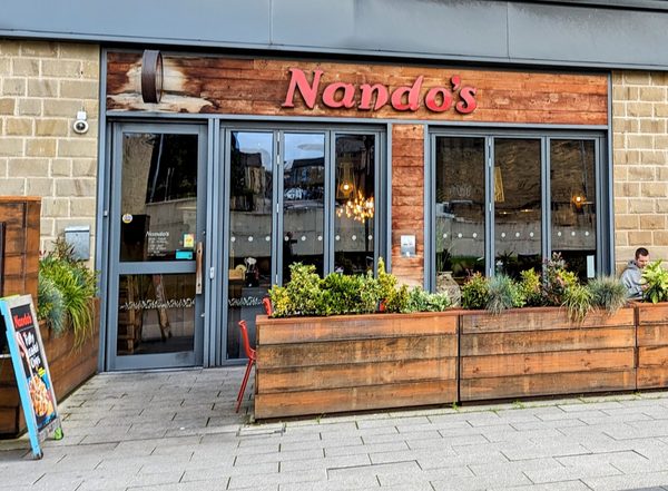 Nandos