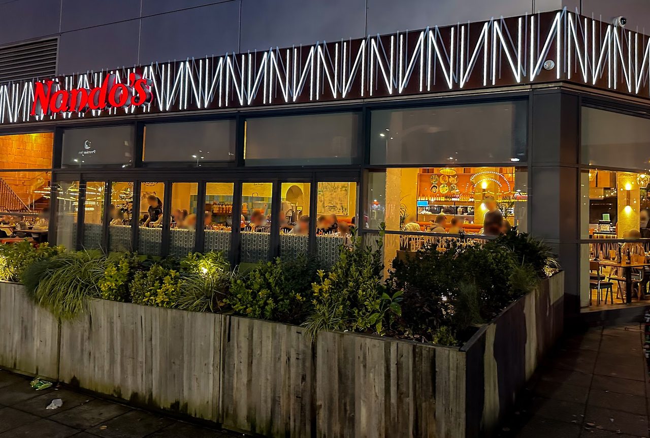 Nandos