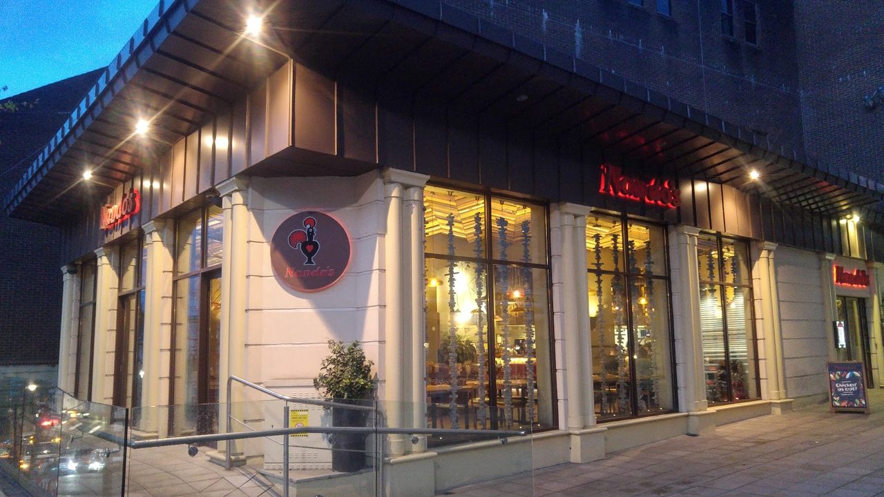 Nandos