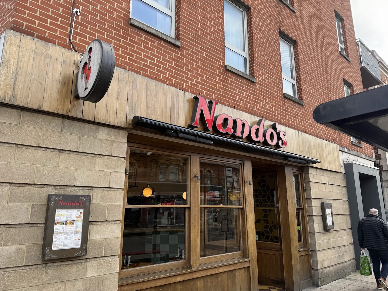 Nandos