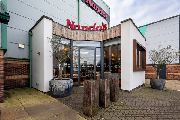 Nandos