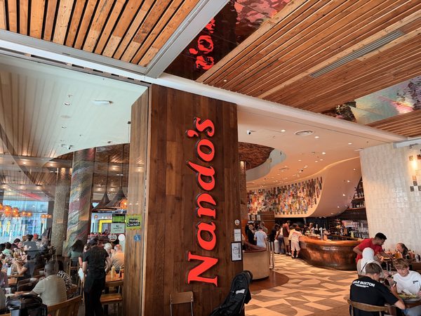 Nandos