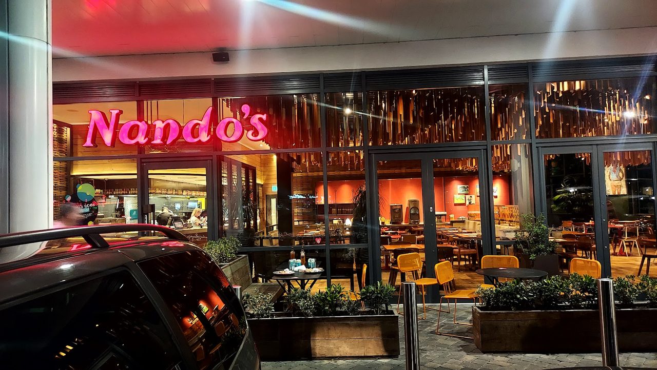 Nandos