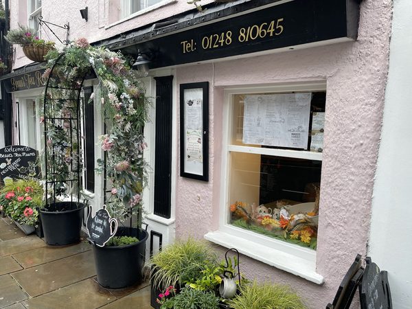 Neptune Cafe Bar & Takeaway