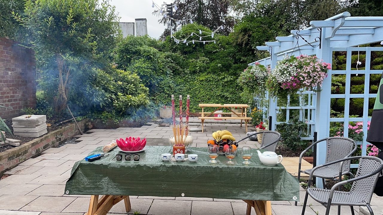 New Hum-ming Garden