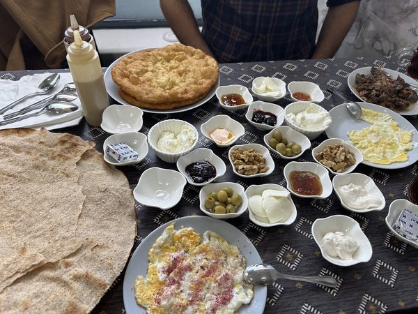 Newroz Breakfast Shop