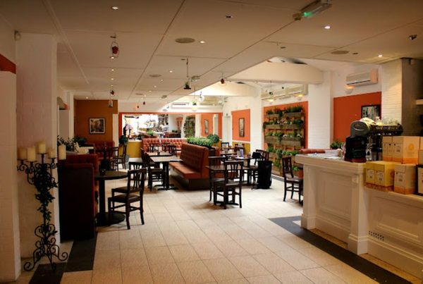 Nicolas Restaurant