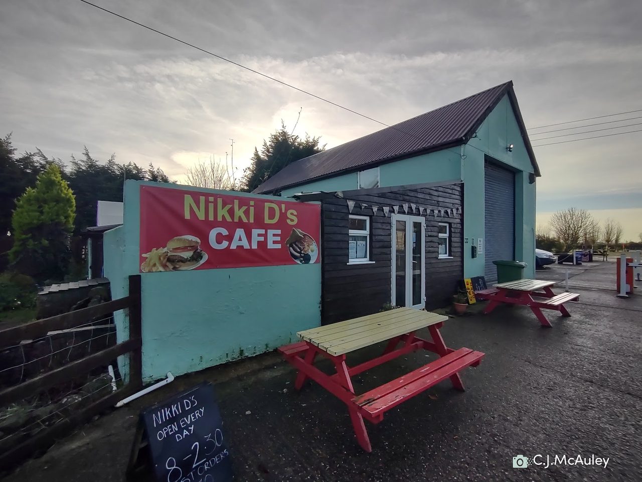 Nikki D's Cafe