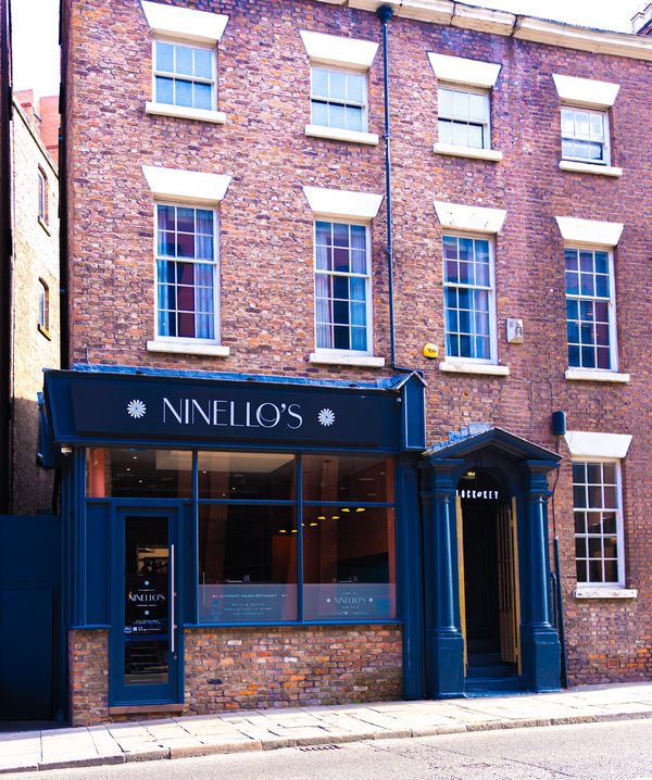Ninellos Restaurant