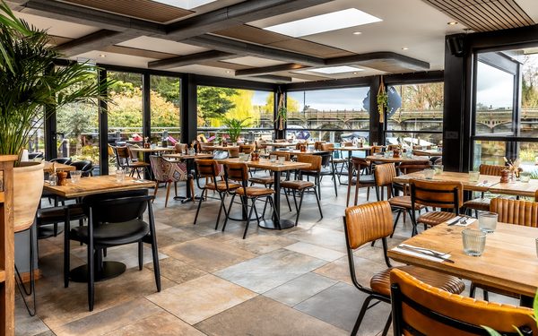 NO4 Bar And Restaurant
