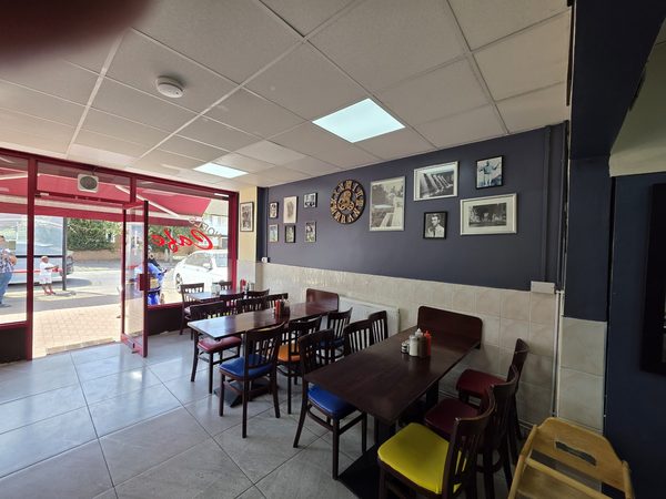 Noel's Cafe
