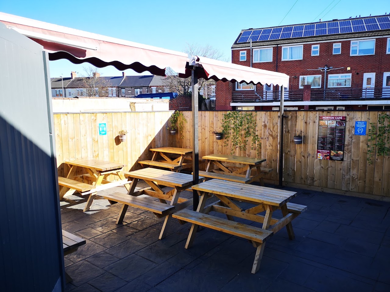 Norton Cafe
