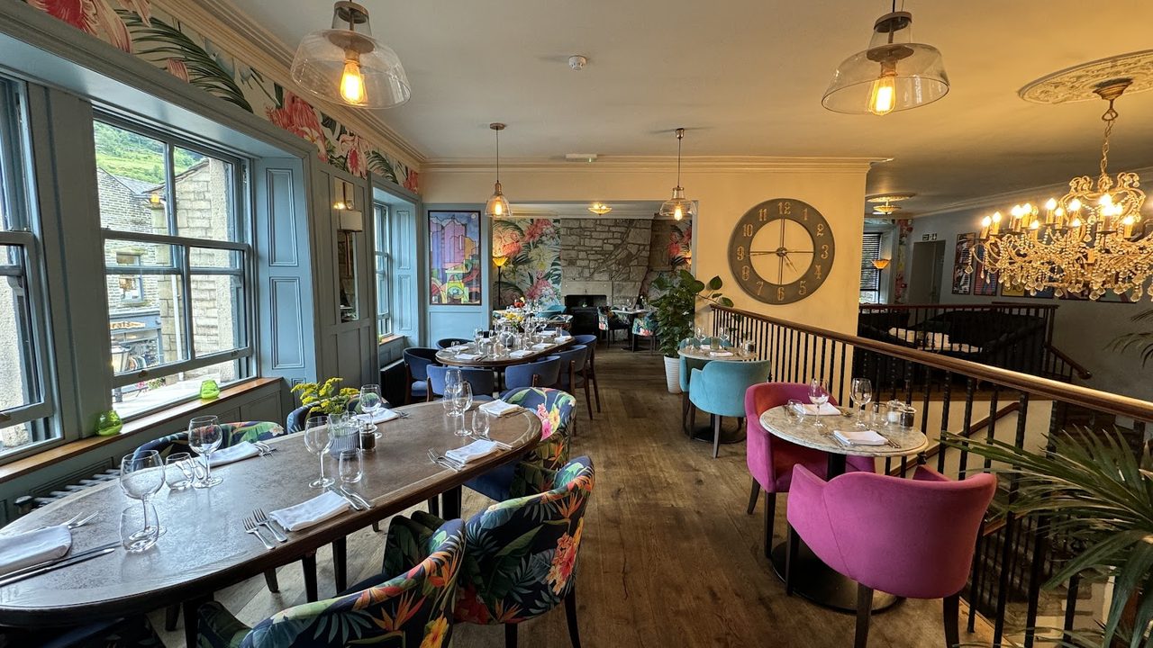 Old Gate Bar And Restaurant