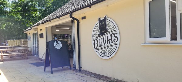 Olivia's at the Outwoods