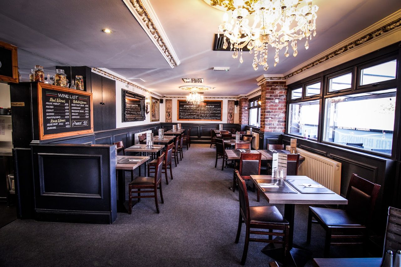 Ollie & Luca’s