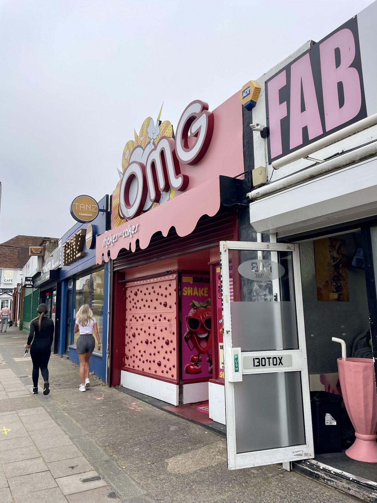 OMG Shakes & Cakes