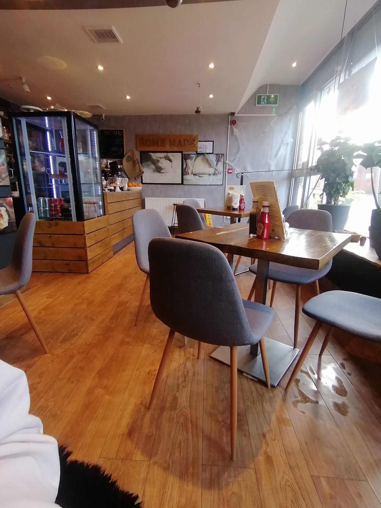 Owl's Cafe Ltd