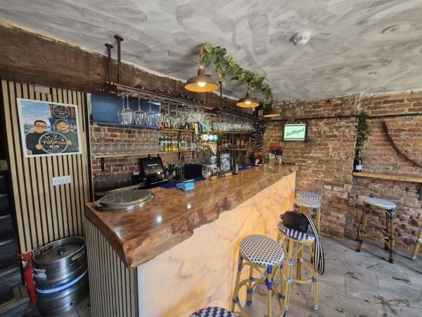 Page One Bar