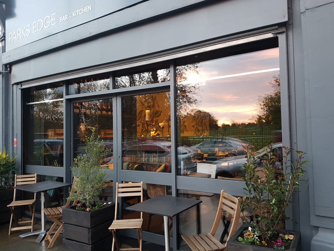 Park’s Edge Bar & Kitchen